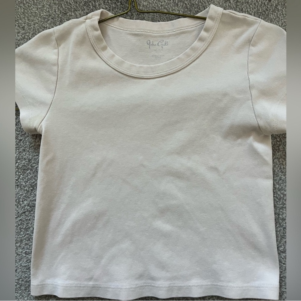 Brandy Melville Tshirt